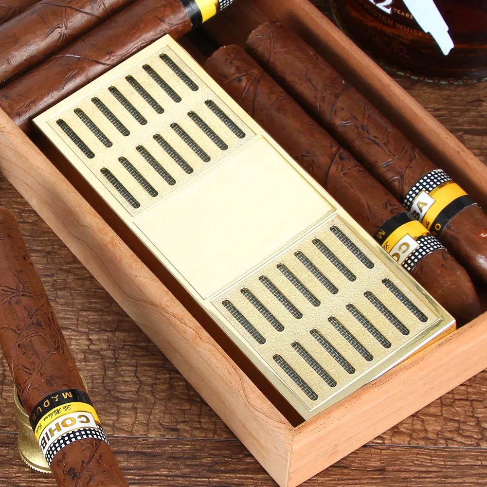 Grand Humidificateur pour Boîte à Cigare en situation