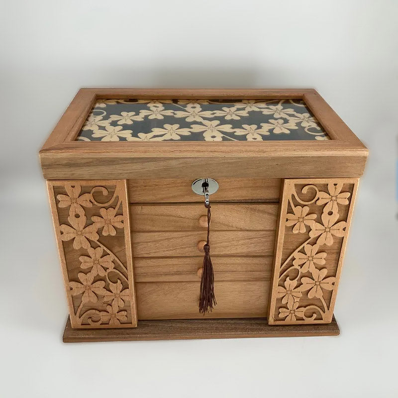 Boîte à Bijoux en Bois avec Reliefs couleur Chêne Clair