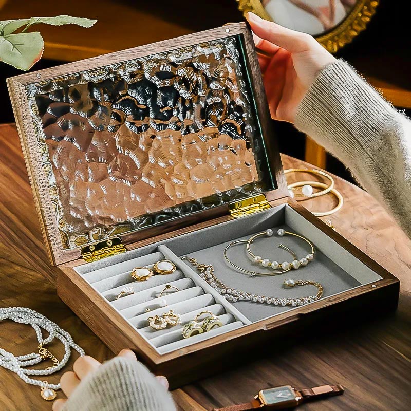 Coffret Ancien pour Bijoux avec velours gris