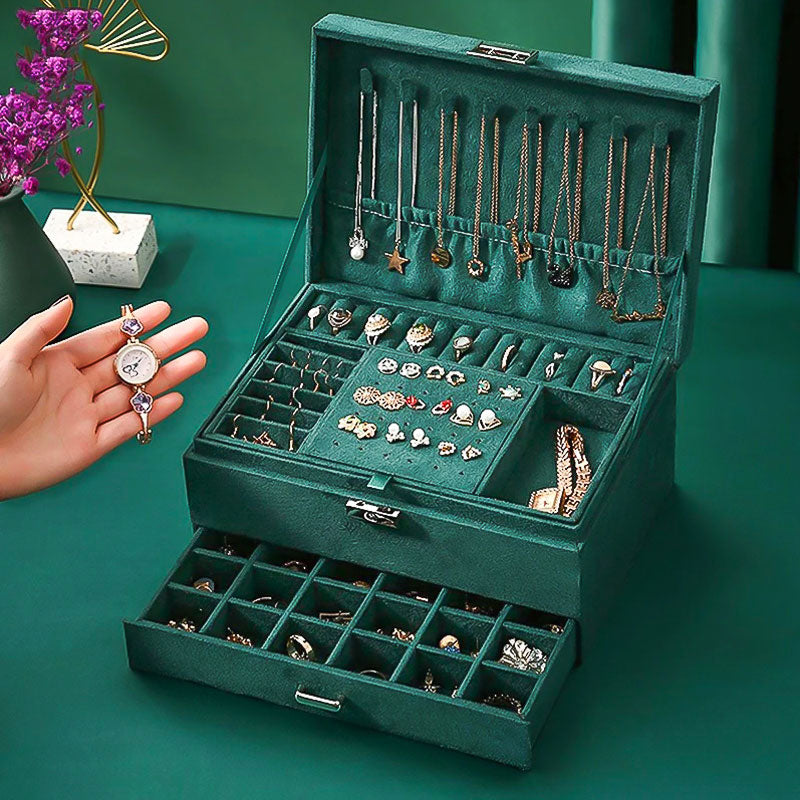 Possibilités de rangement de tous types de Bijoux dans cette Boîte en Velours